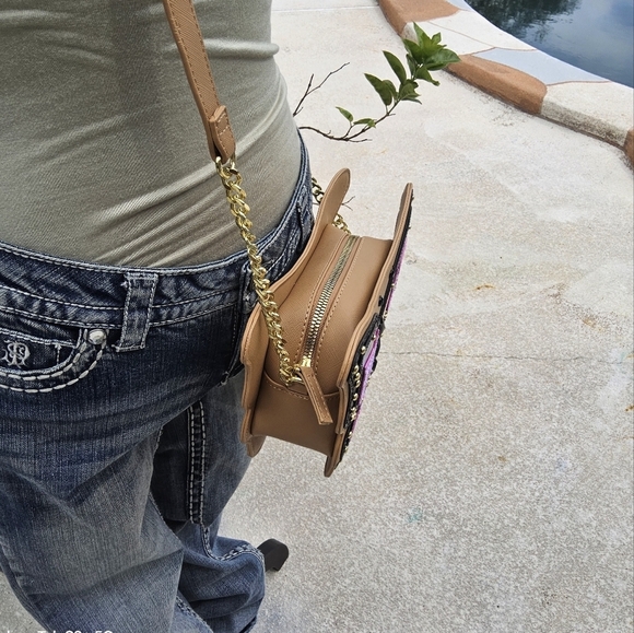 NWT BETSEY JOHNSON RAINBOW KITSCH BUTTERFLY CROSSBODY - Picture 3 of 5